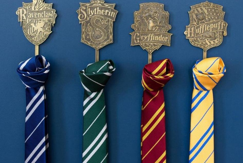 Ukonic Harry Potter Gold Hogwarts Houses Wall Hooks Storage Rack