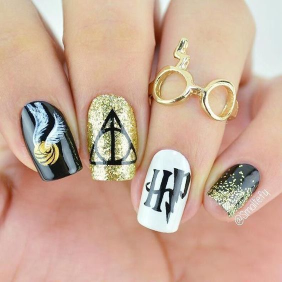 Harry Potter Nail Art 