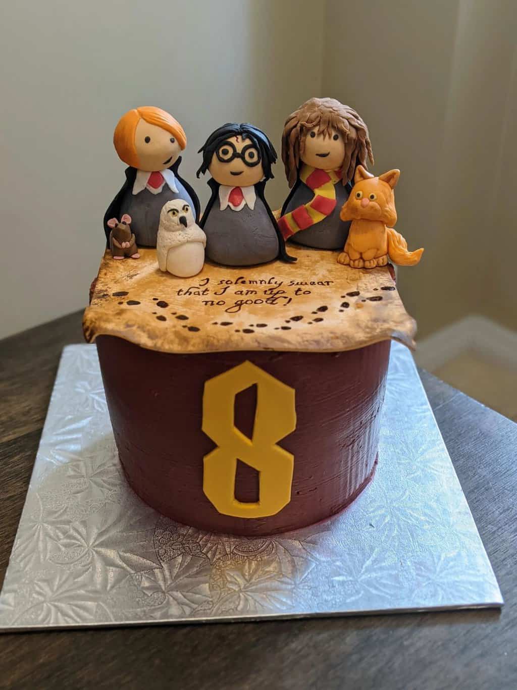 Harry Potter Cake with Ron And Hermione