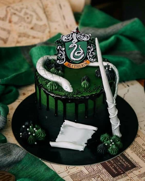 Best Harry Potter Cake Ideas: Get Ready For A Sugar Rush! - Wizards Welcome